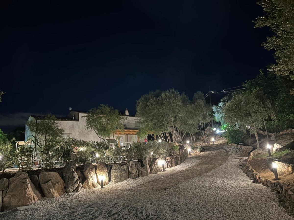 Villa Aromata Trudda Bagian luar foto
