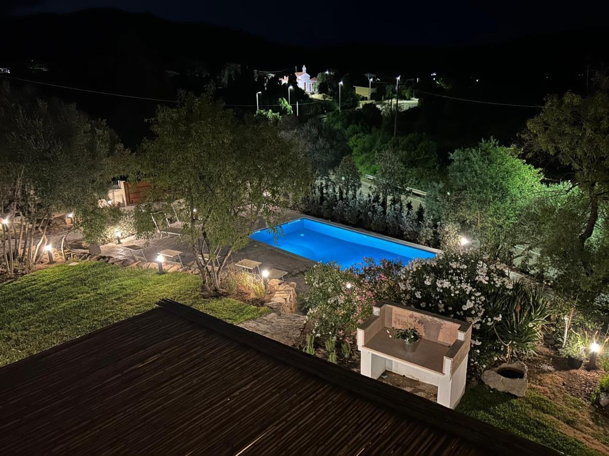 Villa Aromata Trudda Bagian luar foto